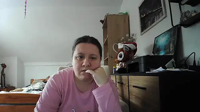 Snapshot of ReifeVenna chatting on February 2026 09:25:02 AM ReifeVenna online show from February 2026 09:25:02 AM