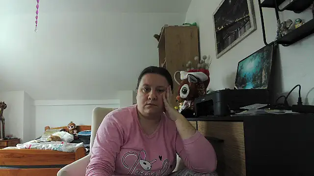 Snapshot of ReifeVenna chatting on February 2026 10:20:02 AM ReifeVenna online show from February 2026 10:20:02 AM