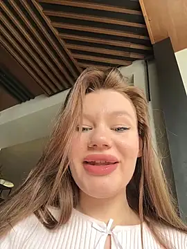 justmila online show from December 2024 10:40:01 AM