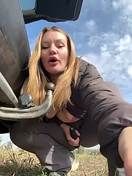 justmila online show from October 2025 10:27:02 AM