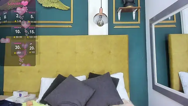 Snapshot of BellaPeers_ chatting on January 2025 12:09:02 PM BellaPeers online show from January 2025 12:09:02 PM