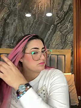 Snapshot of BellaPeers_ chatting on February 2025 11:33:01 AM BellaPeers online show from February 2025 11:33:01 AM