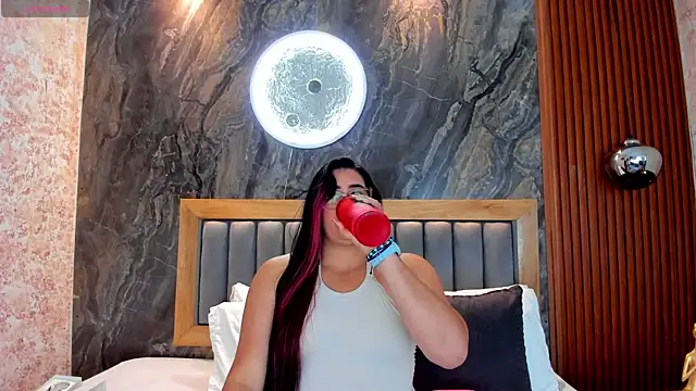 Snapshot of BellaPeers_ chatting on October 2025 11:52:02 AM BellaPeers online show from October 2025 11:52:02 AM