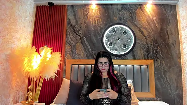 Snapshot of BellaPeers_ chatting on December 2025 11:52:01 AM BellaPeers online show from December 2025 11:52:01 AM