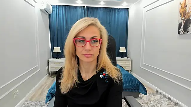 Snapshot of MuseOfStage chatting on March 2025 11:31:01 AM MuseOfStage online show from March 2025 11:31:01 AM