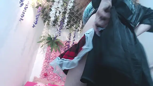 BLONDE SEXYHOT online show from November 2025 09:47:01 PM