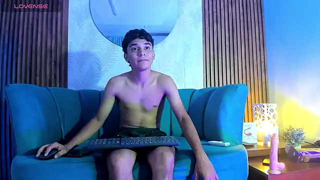 Austin Cardieff online show from January 2025 12:44:02 PM