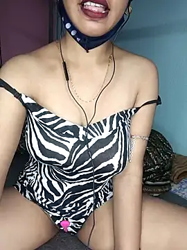 wild bong queen online show from December 2024 02:28:02 PM