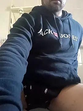 Snapshot of pisellinodurissimo chatting on March 2025 02:29:02 PM pisellinodurissimo online show from March 2025 02:29:02 PM