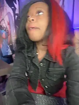 Snapshot of Thyana_LS chatting on January 2025 01:01:01 PM Thyana LS online show from January 2025 01:01:01 PM