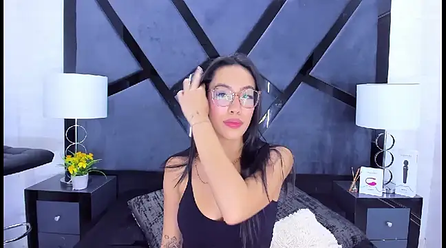 KylieWhite online show from January 2025 02:03:01 PM