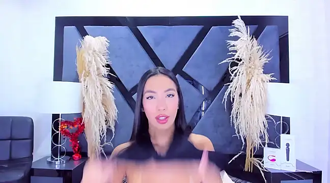 KylieWhite online show from January 2025 01:47:01 PM