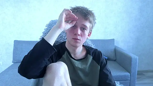 Snapshot of sweetserenity5 chatting on March 2026 07:44:01 AM sweetserenity5 online show from March 2026 07:44:01 AM