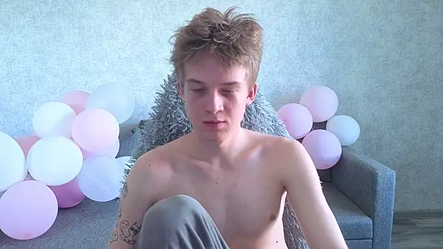 Snapshot of sweetserenity5 chatting on April 2026 06:19:01 AM sweetserenity5 online show from April 2026 06:19:01 AM