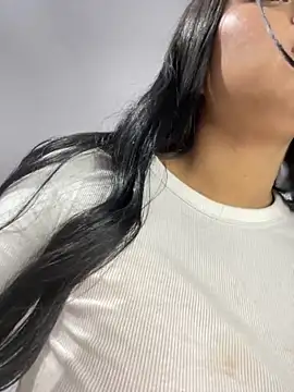 Estefanii- online show from January 2025 07:30:01 AM