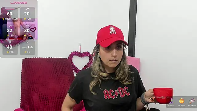 Giia39 online show from October 2025 10:52:02 AM