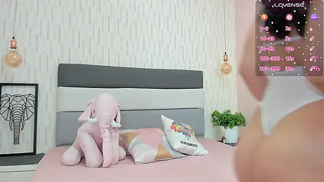 ALICESTARKK online show from January 2025 07:18:01 PM