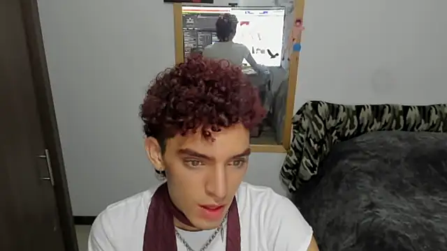 Snapshot of skinnypipe chatting on October 2025 02:56:01 AM skinnypipe online show from October 2025 02:56:01 AM