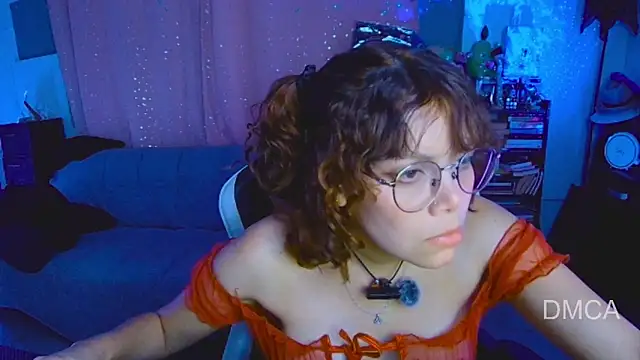 Snapshot of Drea_Foox chatting on May 2026 03:22:01 AM Drea Foox online show from May 2026 03:22:01 AM