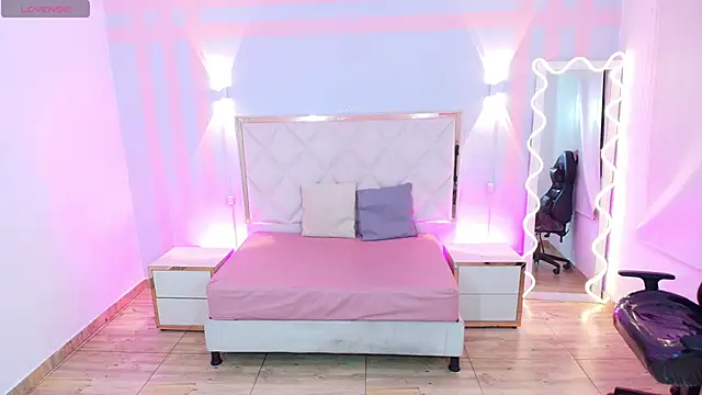 Snapshot of Brendda_tay chatting on November 2025 03:21:02 AM Brendda tay online show from November 2025 03:21:02 AM