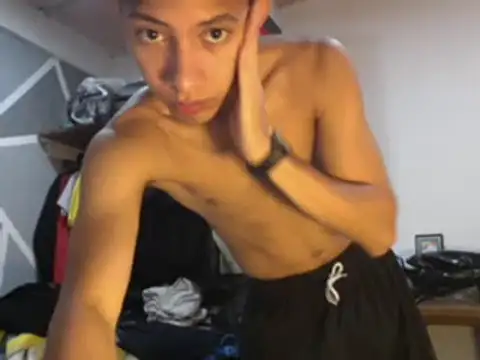 Snapshot of ferchitibellako chatting on December 2024 08:25:02 PM ferchitibellako online show from December 2024 08:25:02 PM