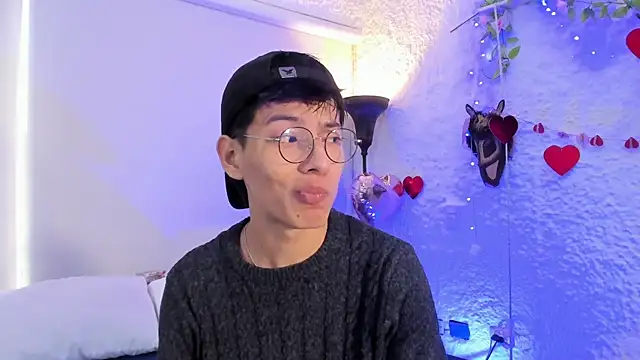 alexandersawyer online show from February 2025 12:05:02 PM