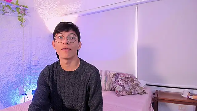 alexandersawyer online show from March 2025 11:51:01 AM