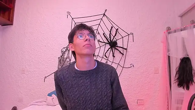 alexandersawyer online show from October 2025 04:21:01 AM