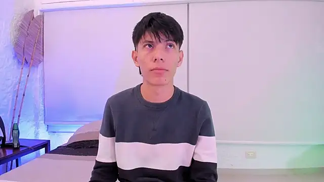 alexandersawyer online show from October 2025 03:58:02 AM