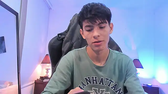 alexandersawyer online show from November 2025 01:44:02 PM