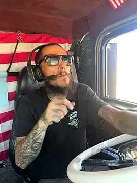 XMeF10 online show from September 2025 03:22:01 PM