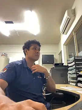 Brencuz online show from September 2025 06:08:02 PM