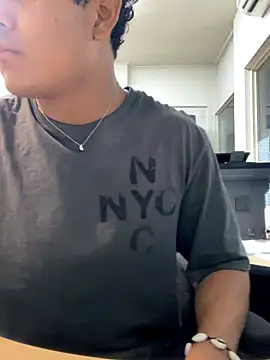 Brencuz online show from September 2025 03:57:01 PM