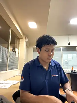 Brencuz online show from September 2025 05:05:02 PM