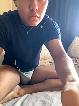 Brencuz online show from October 2025 03:11:01 PM