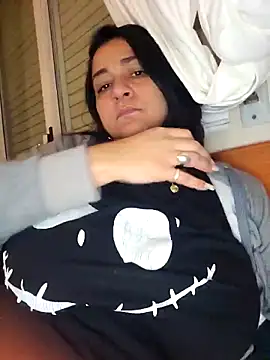 paulinaDiaz1 online show from December 2025 06:15:01 PM