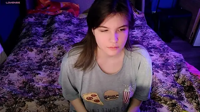 Ruyjin Choi online show from December 2024 01:17:02 PM