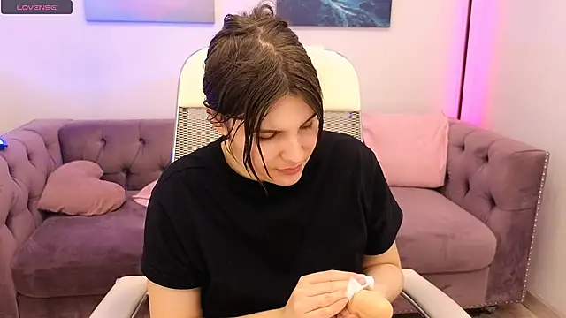 Ruyjin Choi online show from March 2025 03:49:01 PM