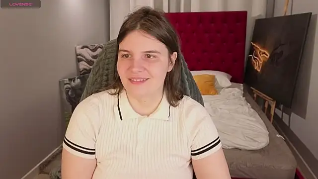 Snapshot of Ruyjin_Choi chatting on April 2026 10:25:01 AM Ruyjin Choi online show from April 2026 10:25:01 AM