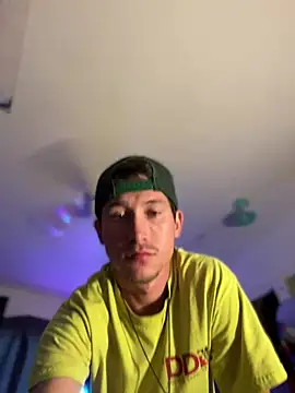 Snapshot of bigdckstud chatting on April 2026 11:40:02 PM bigdckstud online show from April 2026 11:40:02 PM