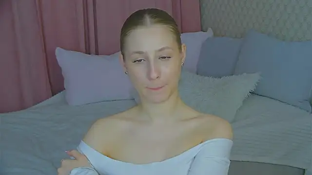 BritneyCruze online show from March 2025 11:01:02 AM