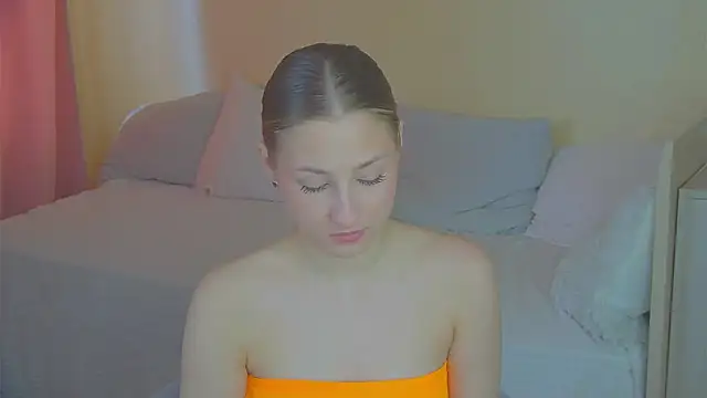 BritneyCruze online show from December 2025 09:46:02 AM