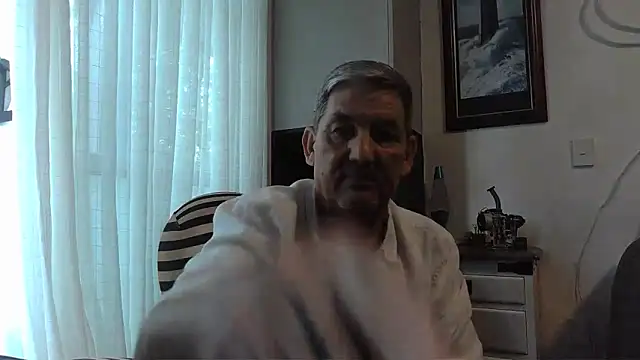 Snapshot of ChunkyMonkey007 chatting on January 2025 08:00:01 PM ChunkyMonkey007 online show from January 2025 08:00:01 PM