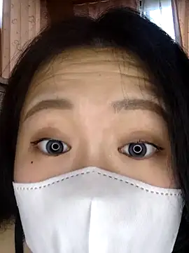 Snapshot of Kurage_chan chatting on October 2025 03:07:02 AM Kurage chan online show from October 2025 03:07:02 AM