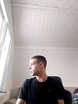 Snapshot of pretty_roman chatting on February 2025 11:44:02 AM pretty roman online show from February 2025 11:44:02 AM