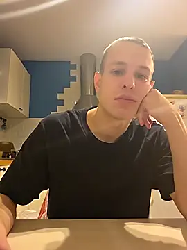 Snapshot of pretty_roman chatting on November 2025 03:58:02 PM pretty roman online show from November 2025 03:58:02 PM