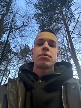 Snapshot of pretty_roman chatting on April 2026 03:18:02 PM pretty roman online show from April 2026 03:18:02 PM