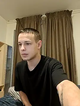 Snapshot of pretty_roman chatting on April 2026 03:36:02 PM pretty roman online show from April 2026 03:36:02 PM