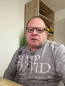 coupleLatinaLovers online show from December 2024 08:51:01 AM