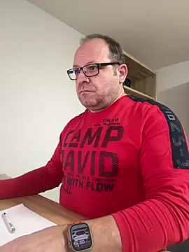 coupleLatinaLovers online show from December 2024 08:41:01 AM